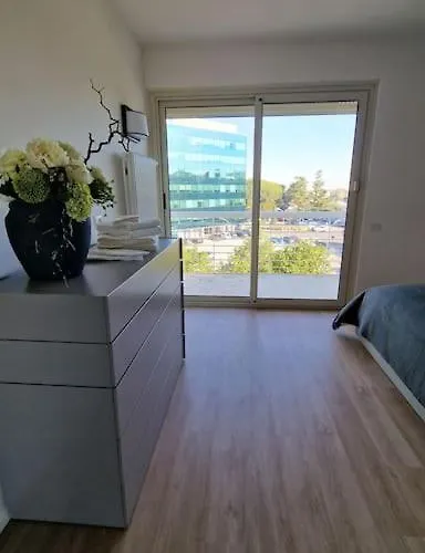 Appartement Cozy Flat In *